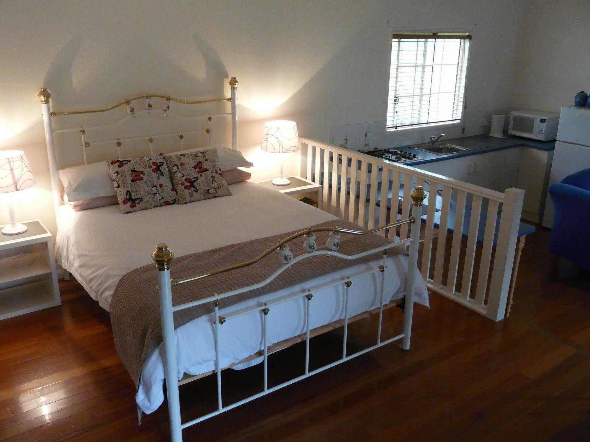 Granite Gardens Cottages & Lake Retreat Stanthorpe Exteriör bild