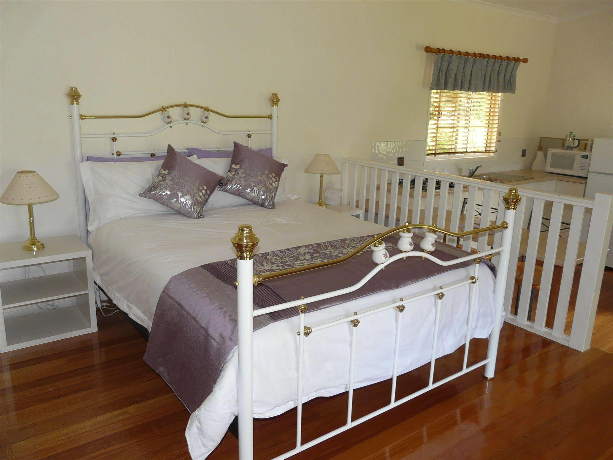 Granite Gardens Cottages & Lake Retreat Stanthorpe Exteriör bild