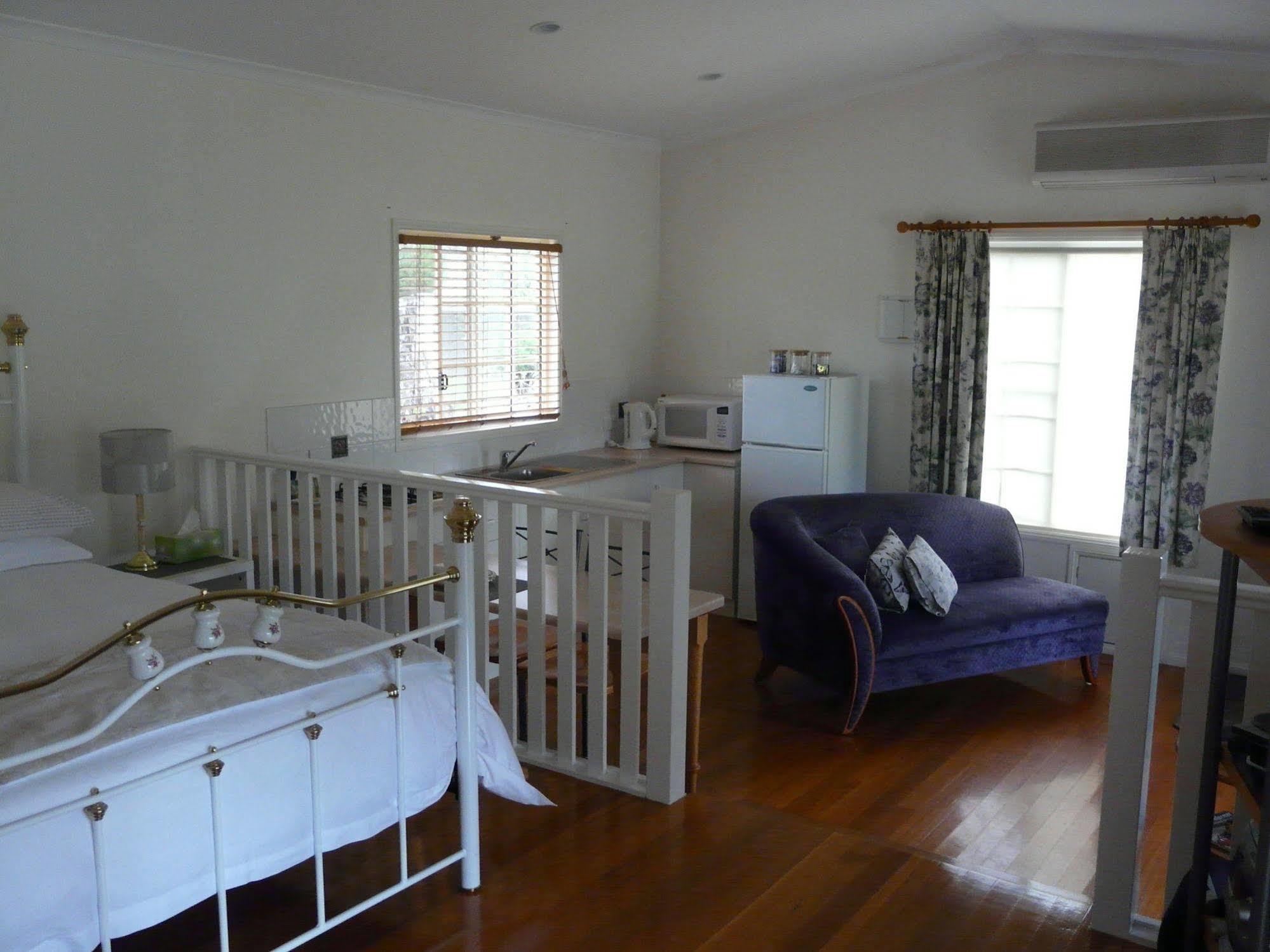 Granite Gardens Cottages & Lake Retreat Stanthorpe Exteriör bild